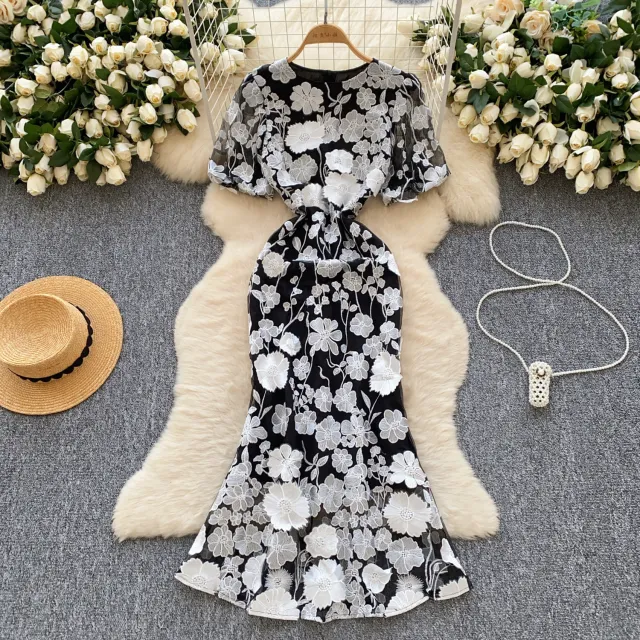 Elegant Flower Embroidery Round Neck Slim Waist Fishtail Dress Black - Shop at LoveMi