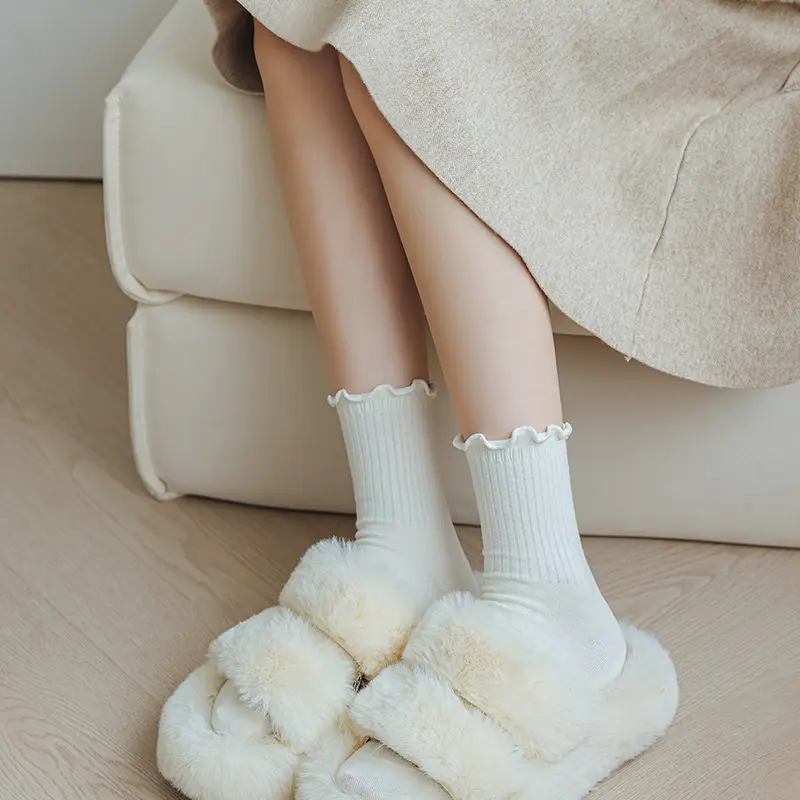 Solid-color Ruffle-trimmed Socks For Women