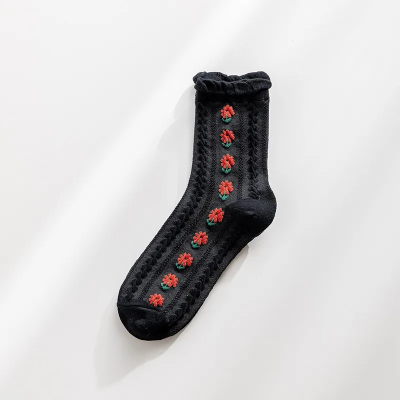 Women's Socks Autumn And Winter Jk Tube Socks Wooden Ear Japanese Cute Flowers Sweet Girl Lolita Purified Cotton Stockings - Black