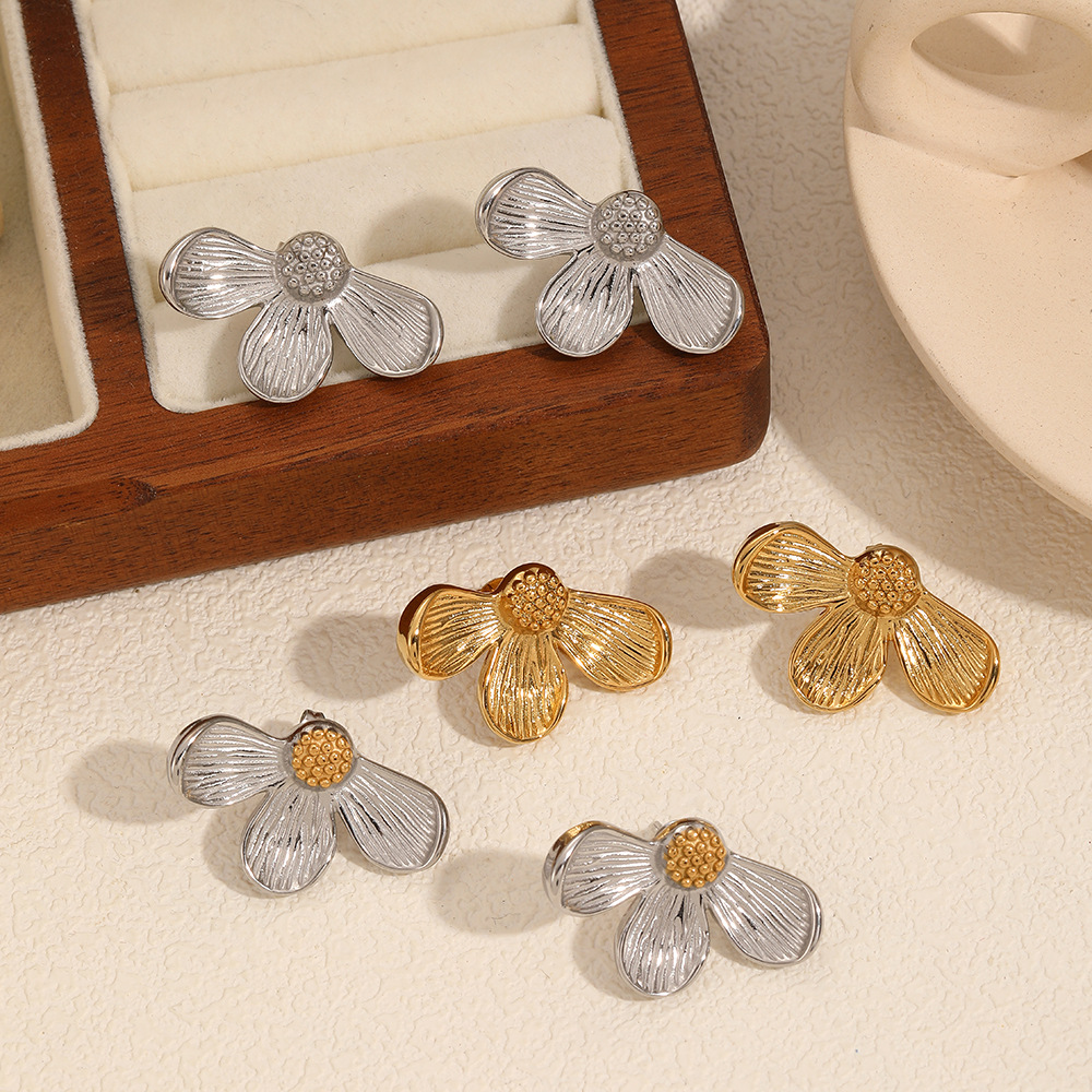 Retro Titanium Steel Ear Studs Gold And Silver Color