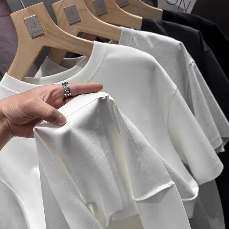 Fashion Seamless Adhesive Men's Short-sleeved T-shirt