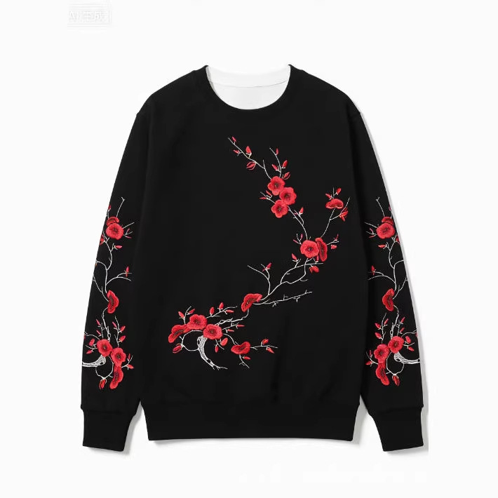 Black-base Red Plum Blossom Branch Print Loose-fitting Crewneck Sweatshirt