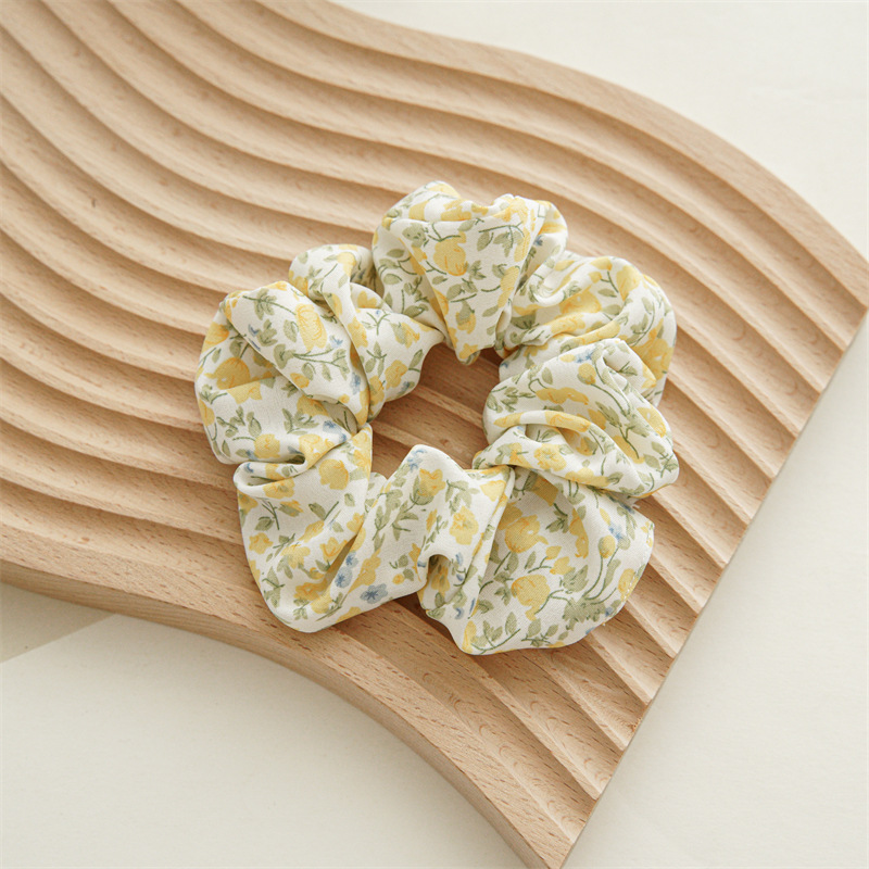 Yellow Wreath