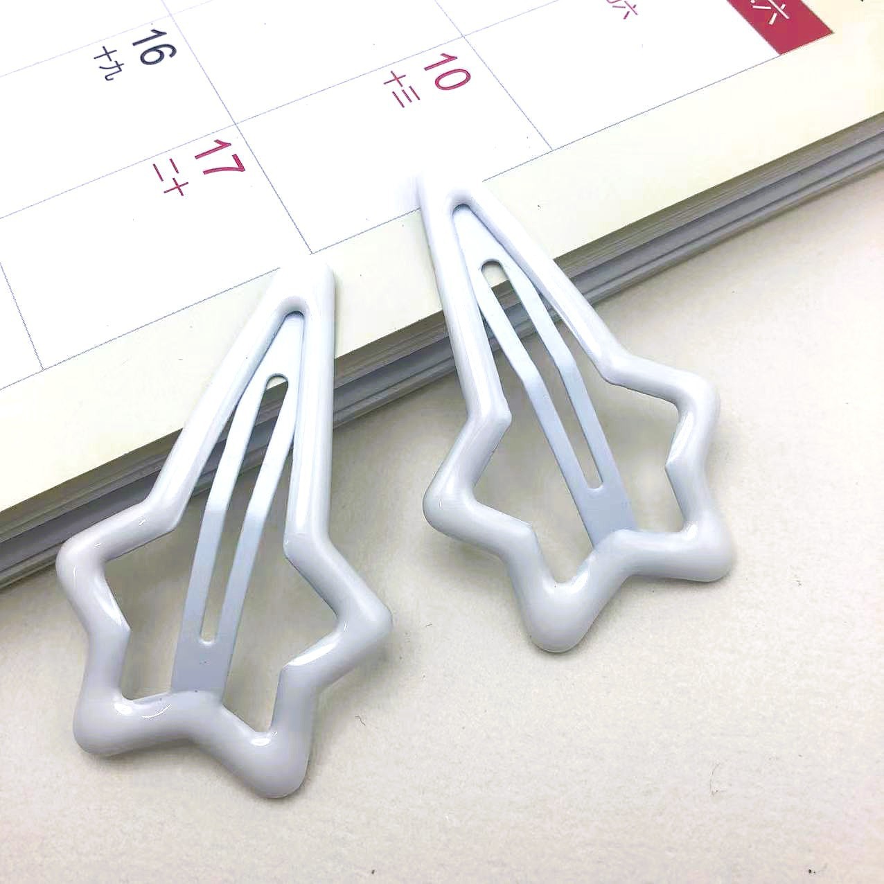 Five-pointed Star Hair Clip In Solid Color With Oil-drip Design