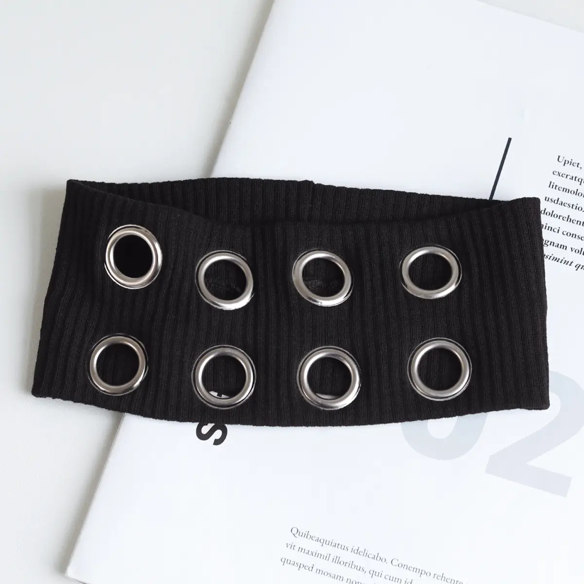 Hot Girl Metal Round Hole Hollow Out