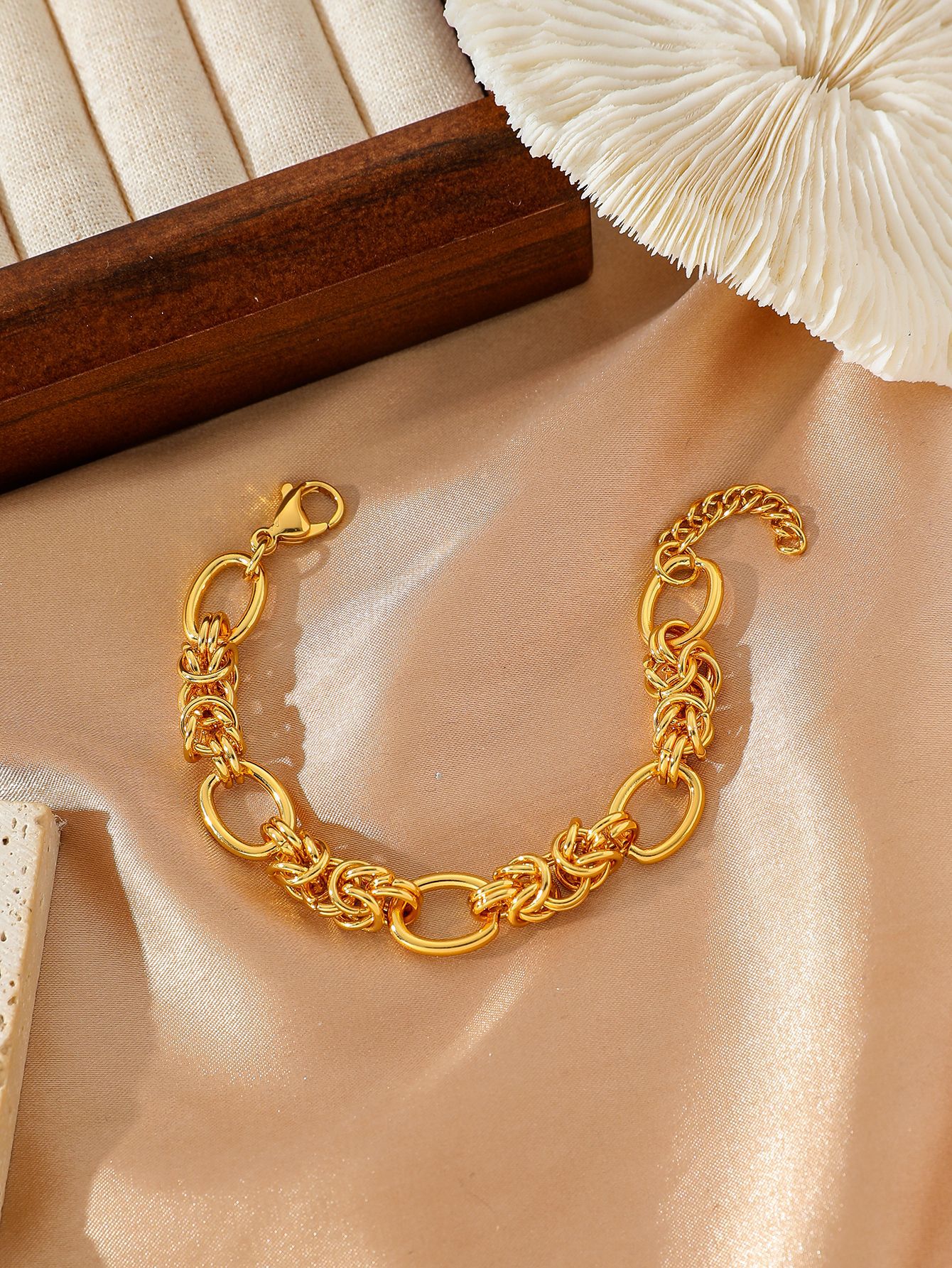 https://cf.cjdropshipping.com/quick/product/72a1b083-74ec-45bf-bc5f-51e20f96323b.jpg