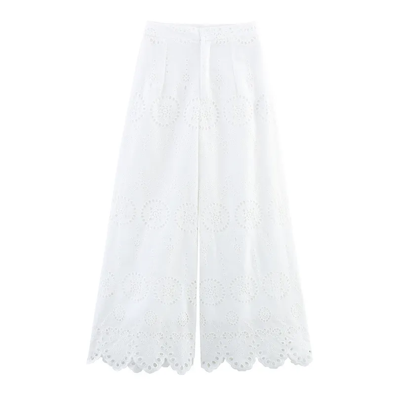 Casual And Sweet Artistic Cotton Hollow-out Cropped Pants - White