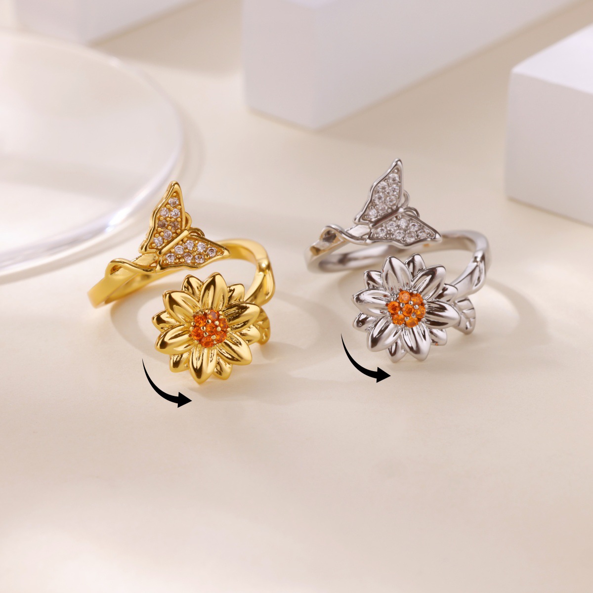 Womens Versatile Creative Ring With A Rotating Design