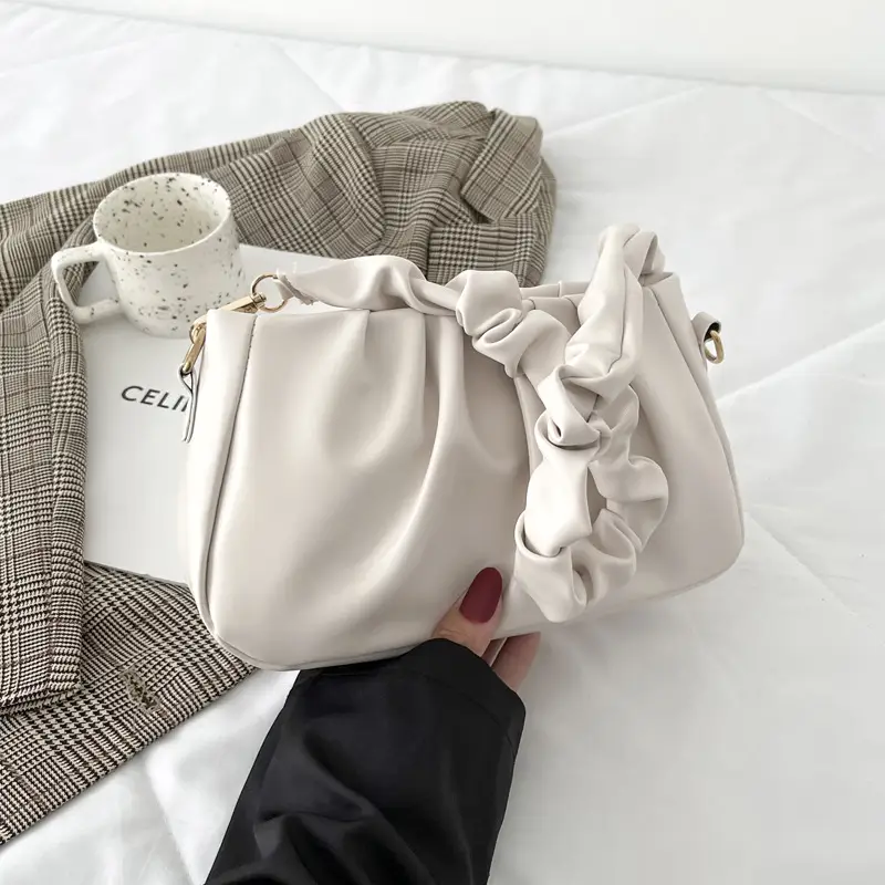Fashionable Pleated Cloud Casual Fashionable Simple Texture Underarm Shoulder Bag