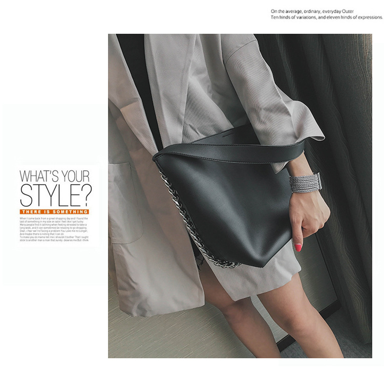 Title 19, Korean style simple picture bucket bag