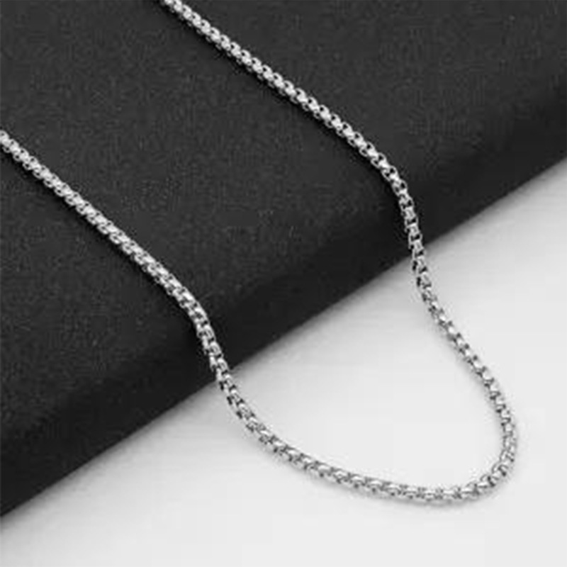 Retro Skull Helmet Pendant Necklace