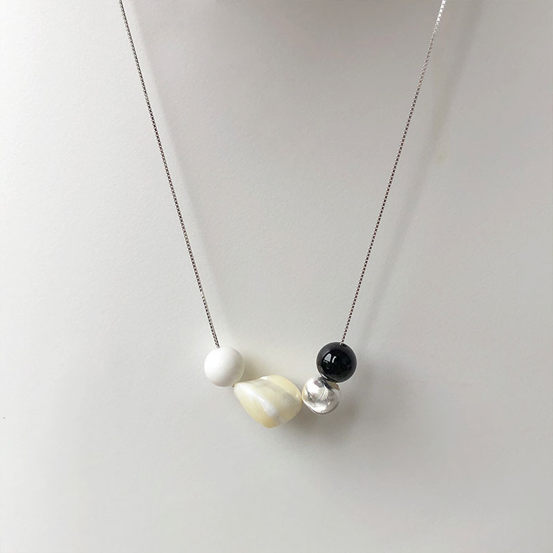 S925 Silver Black Agate White Shell Stitching Necklace