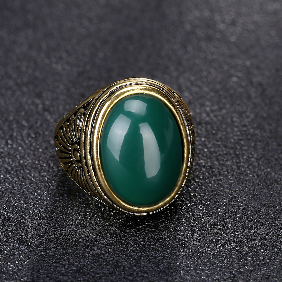 Retro Punk Black Gemstone Ring From Europe And The US