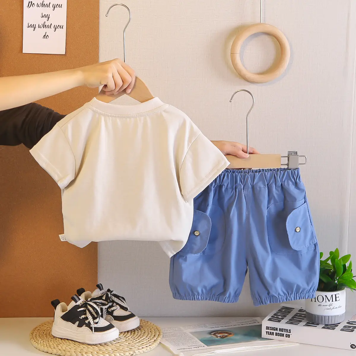 Boys' Short-sleeve Top And Shorts Set