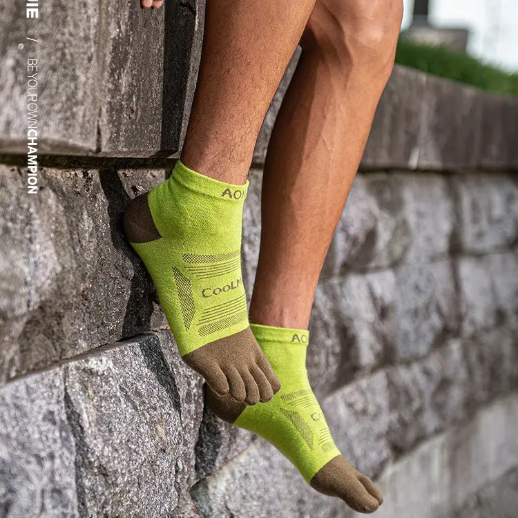 Professional Mid-Calf Five-Finger Running Socks