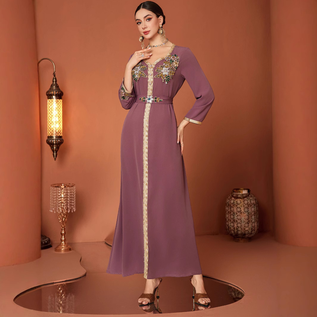 Middle East Muslim Fashionable Elegant New Embroidered Musilin Robe — image 1