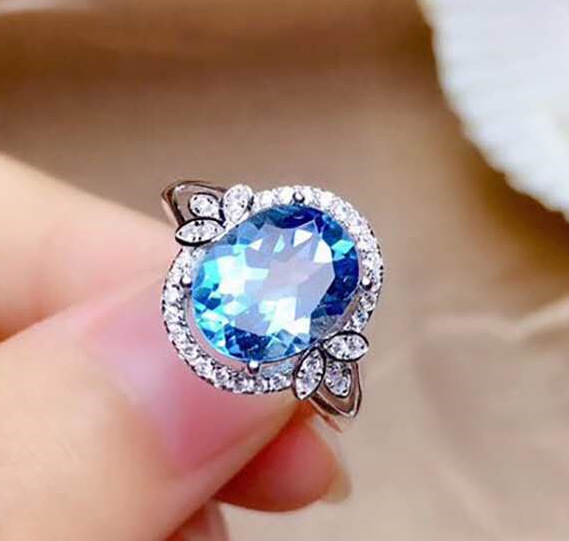 Title 1, Womens Small Flower Sapphire Diamond Ring, an ...