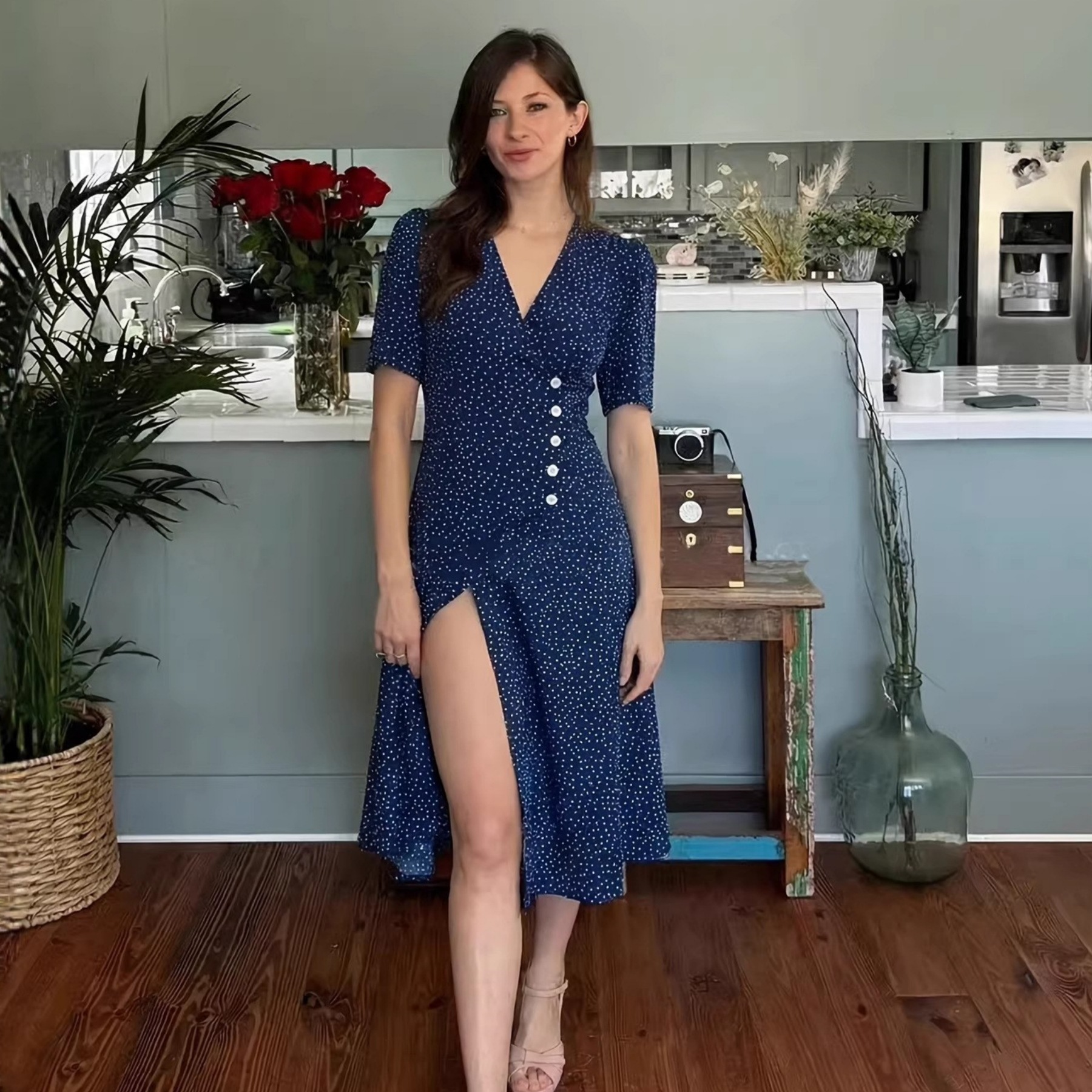 مثال لبحث منتج: Vintage V-neck Polka-dot Dress For Women
