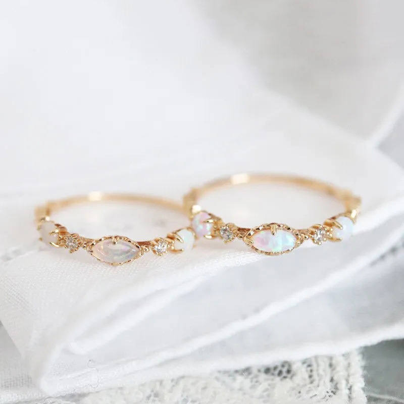 Ultra Exquisite Shimmering Japanese Ring