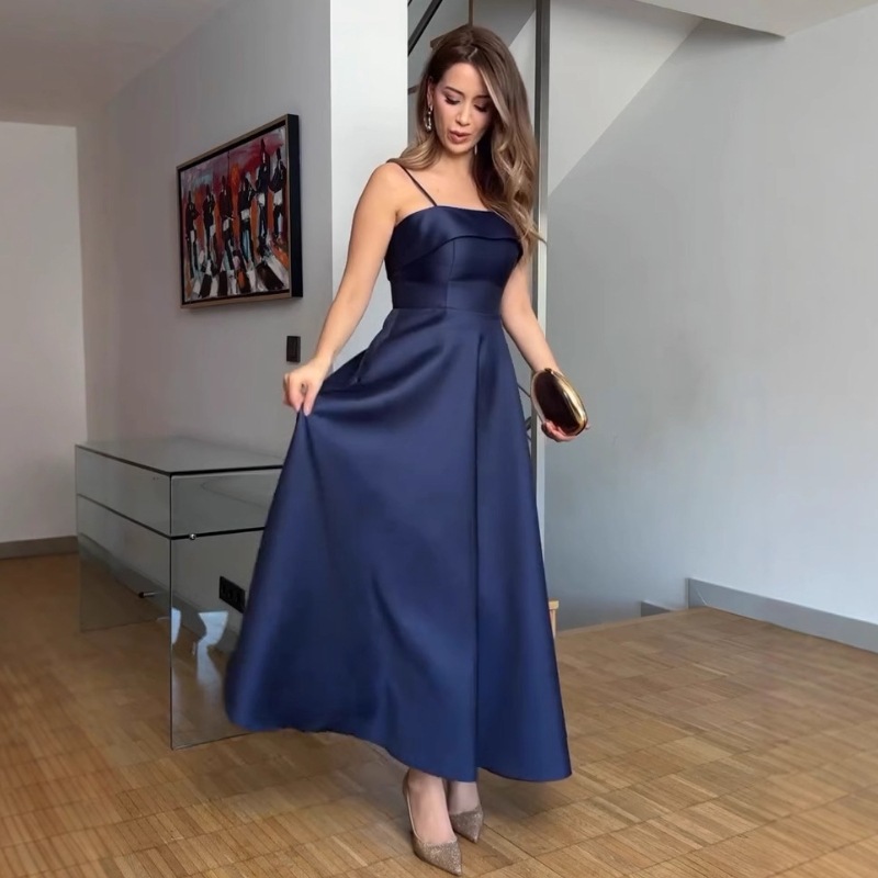 Elegant Summer Dress Image 7