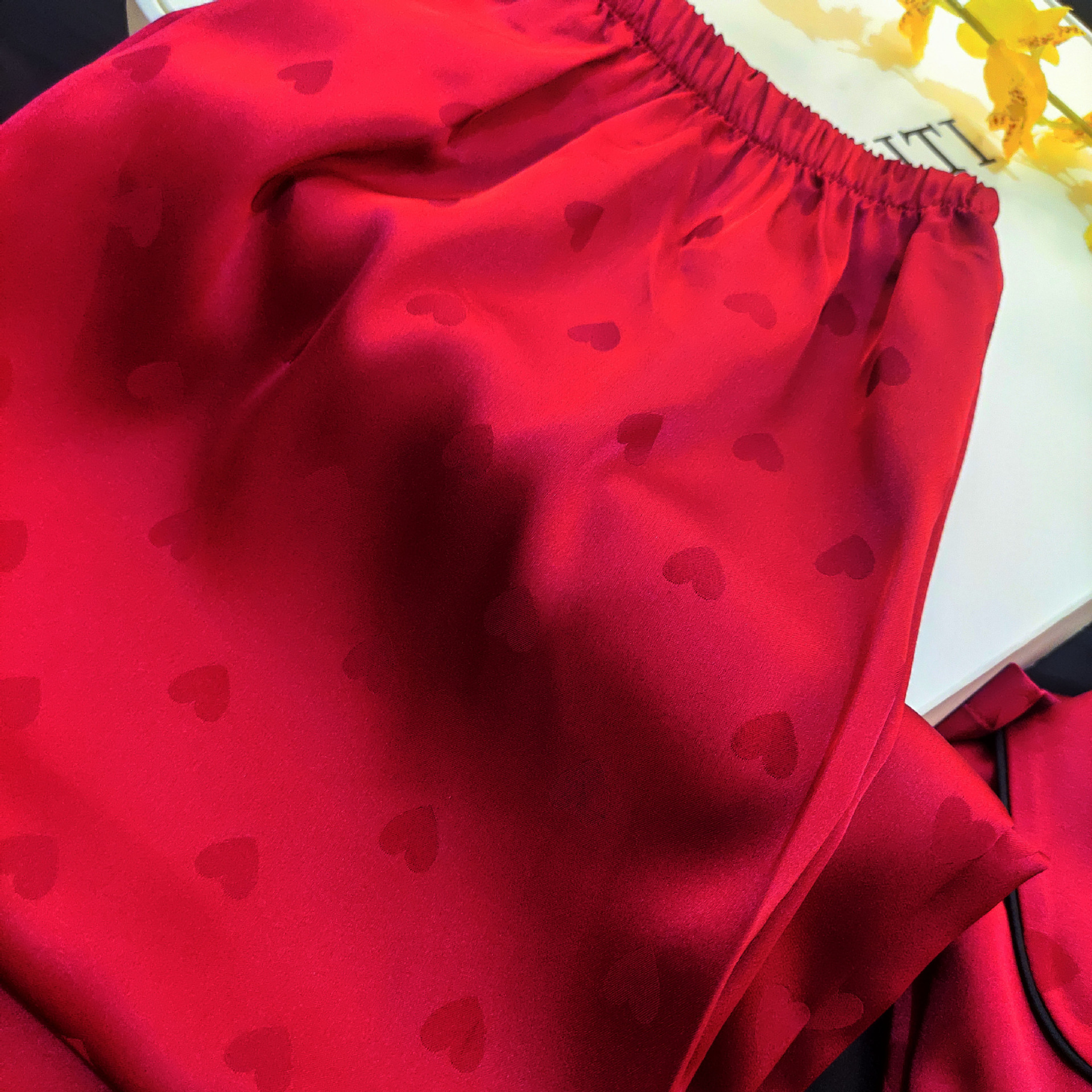 Home Fashion Personalized Silk Pajamas Suit