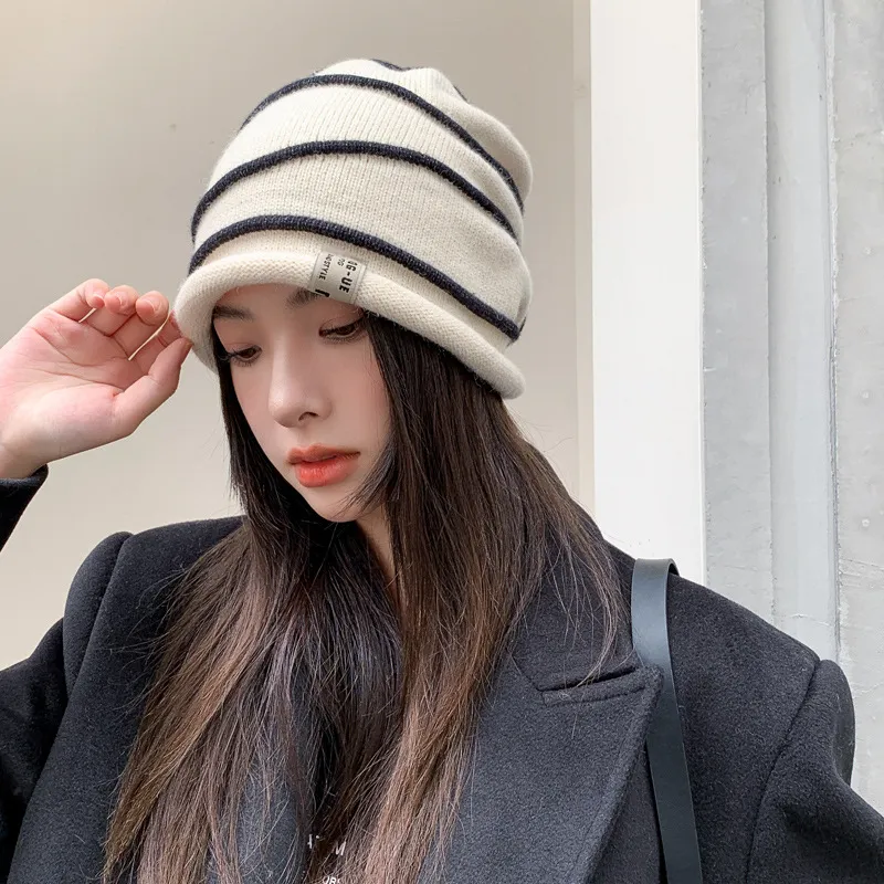 Water Ripple Knitted Woolen Yarn Bag Cap - Beige