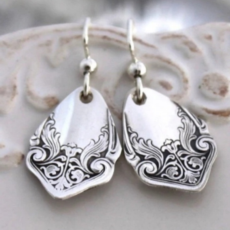 Retro Fashion Creative Women's Earrings