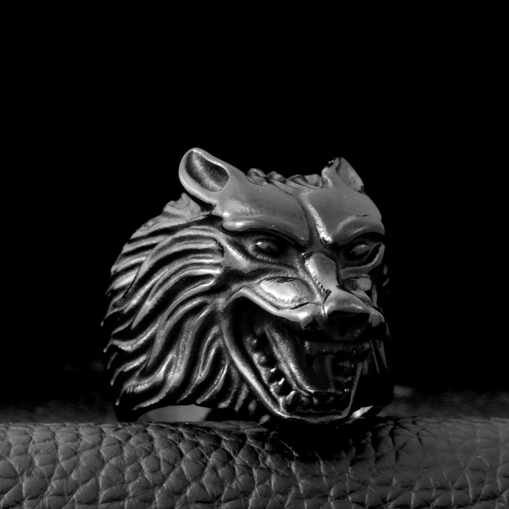 Men's Steel Casting Domineering Wolf Head Solid Color Ring