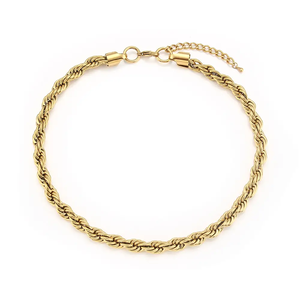Mila Golden Twist Necklace