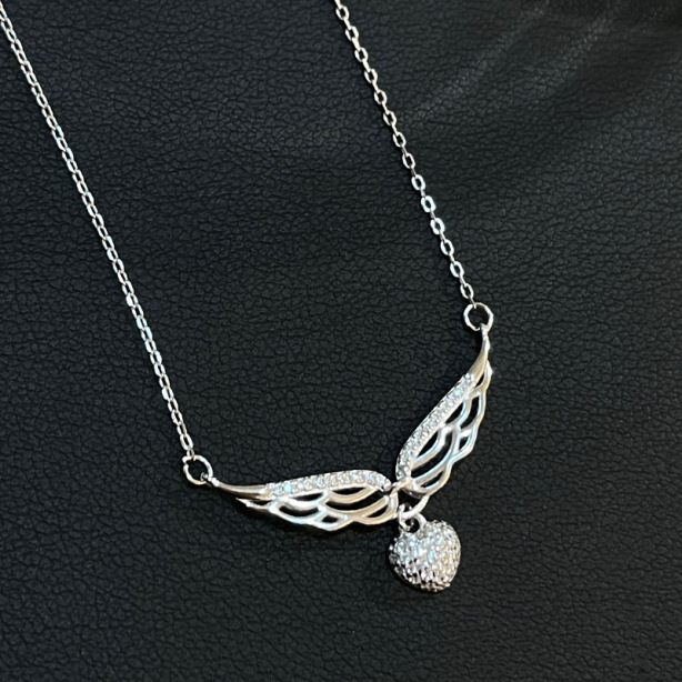 Silver Light-Luxury Angel Wings Necklace Under The Banyan Tree