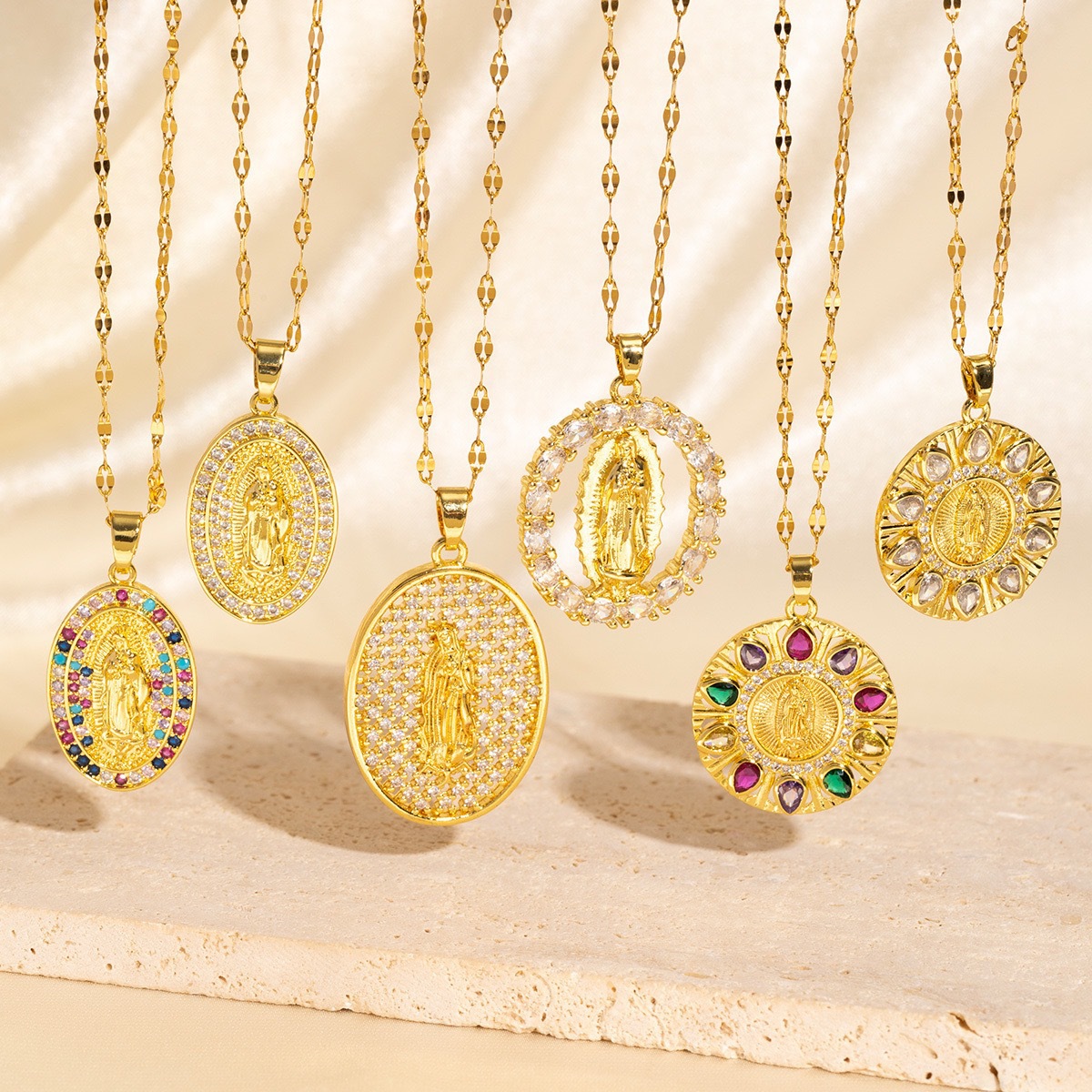 Creative Oval Madonna Pendant NecklaceLight Luxury With A High-End Vibe - Jewelry & Watches