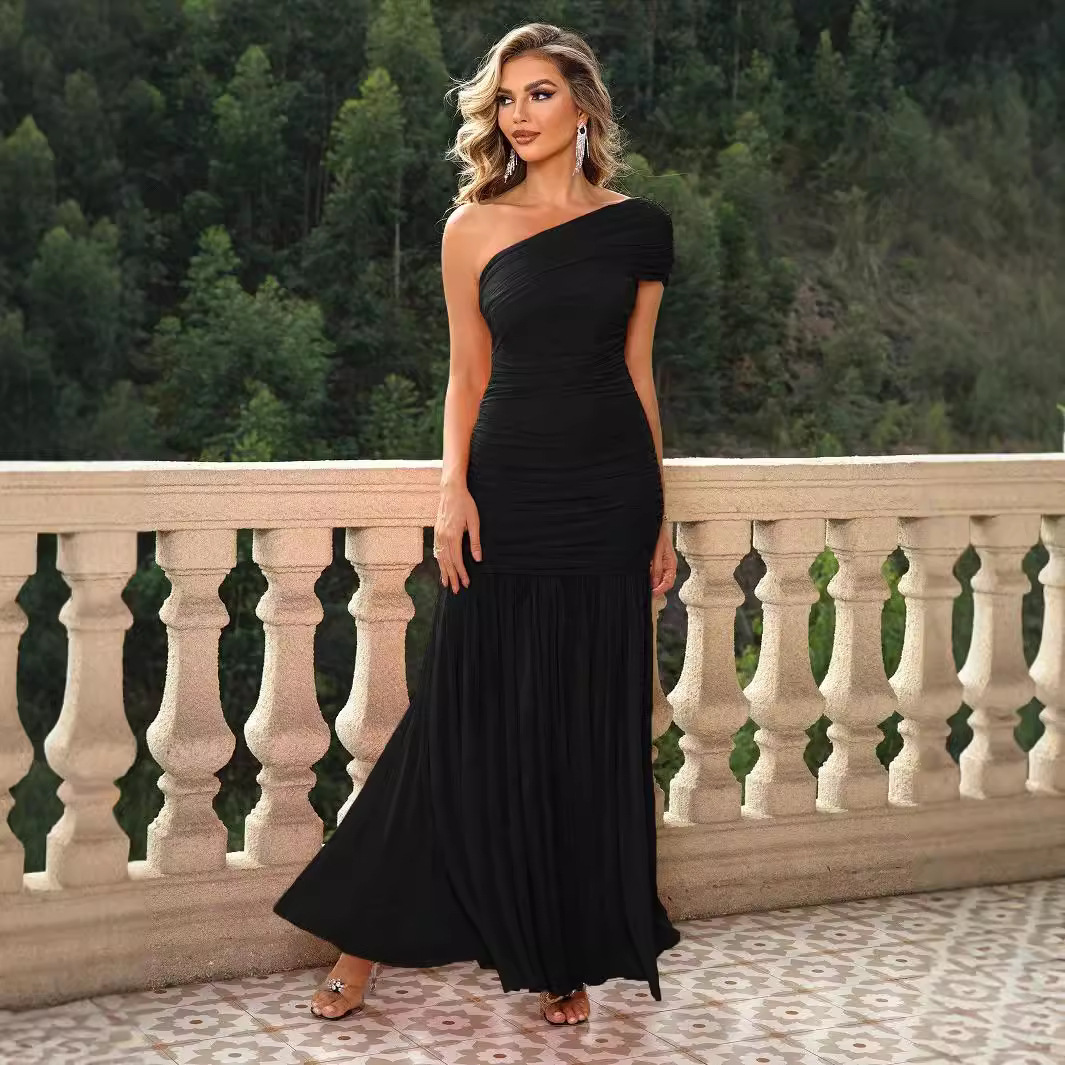 European and American fashion slim long dress, one-shoulder pleated dress