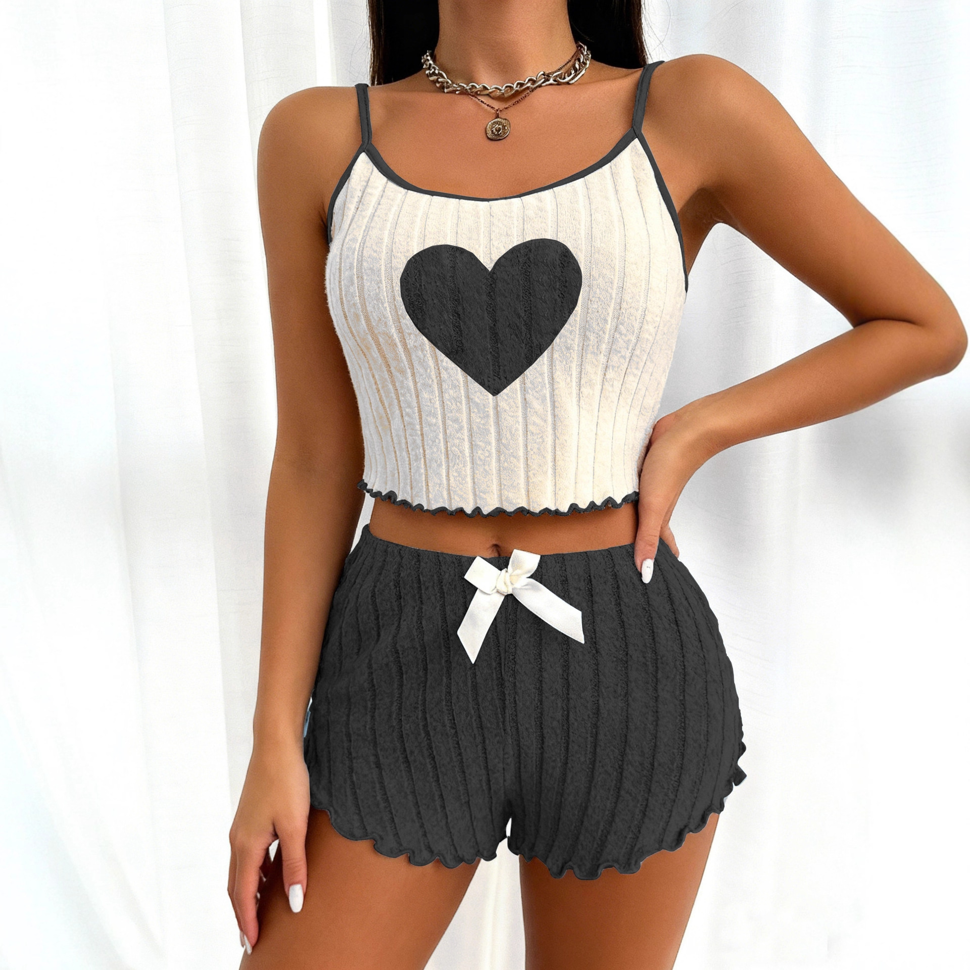 Comfortable And Casual Two-piece Set Featuring Loose-fitting Shorts And A Tank Top