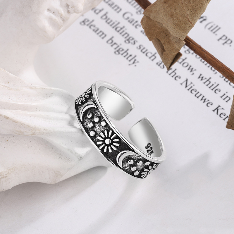 Retro Vintage Fashion Temperament Ring