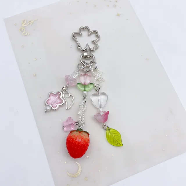 Ornament Creative Cute Strawberry Pendant Beaded Pendant Keychain Strawberry Pendant - Shop at LoveMi