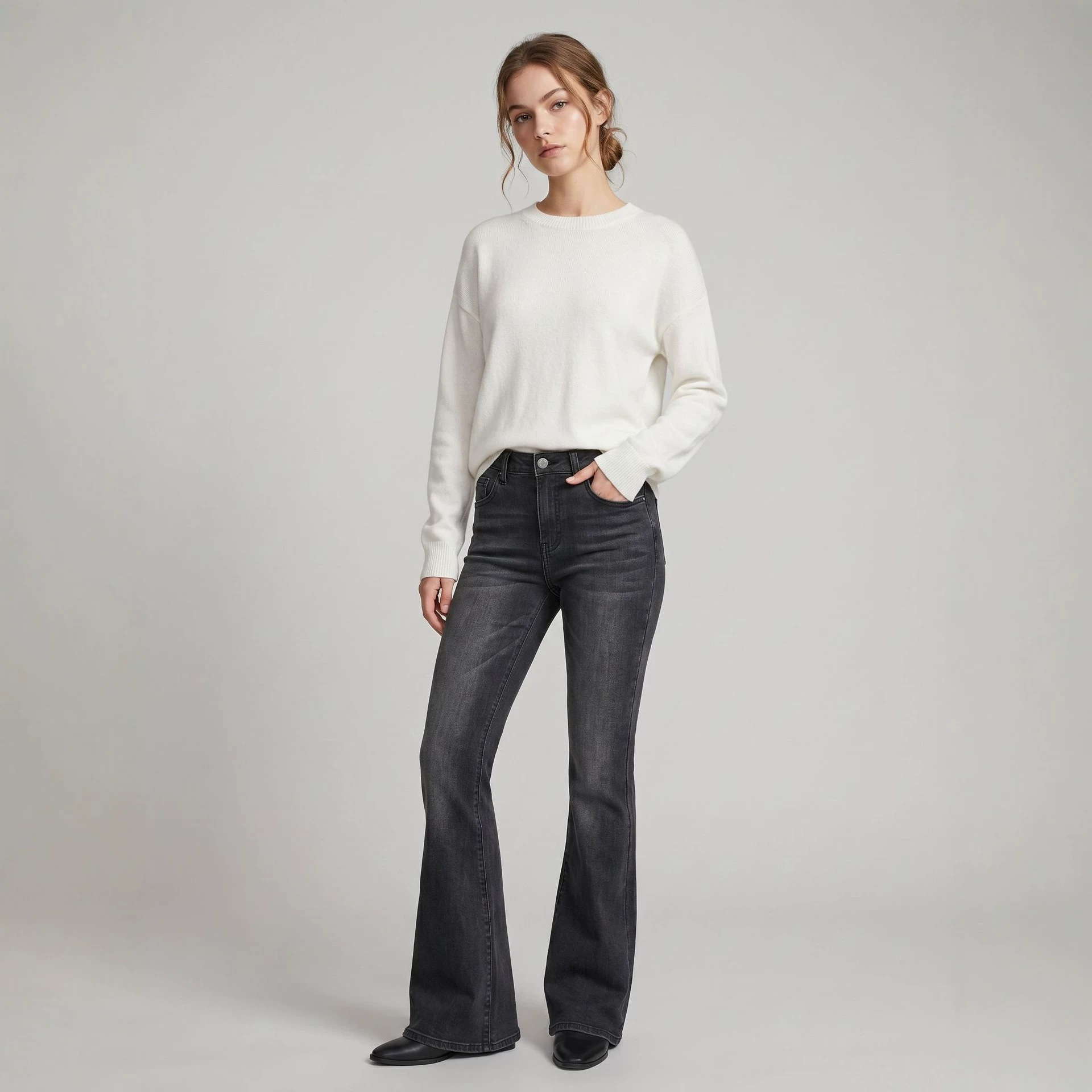 High-waisted, Slim-fit, Slightly Flared Womens Jeans