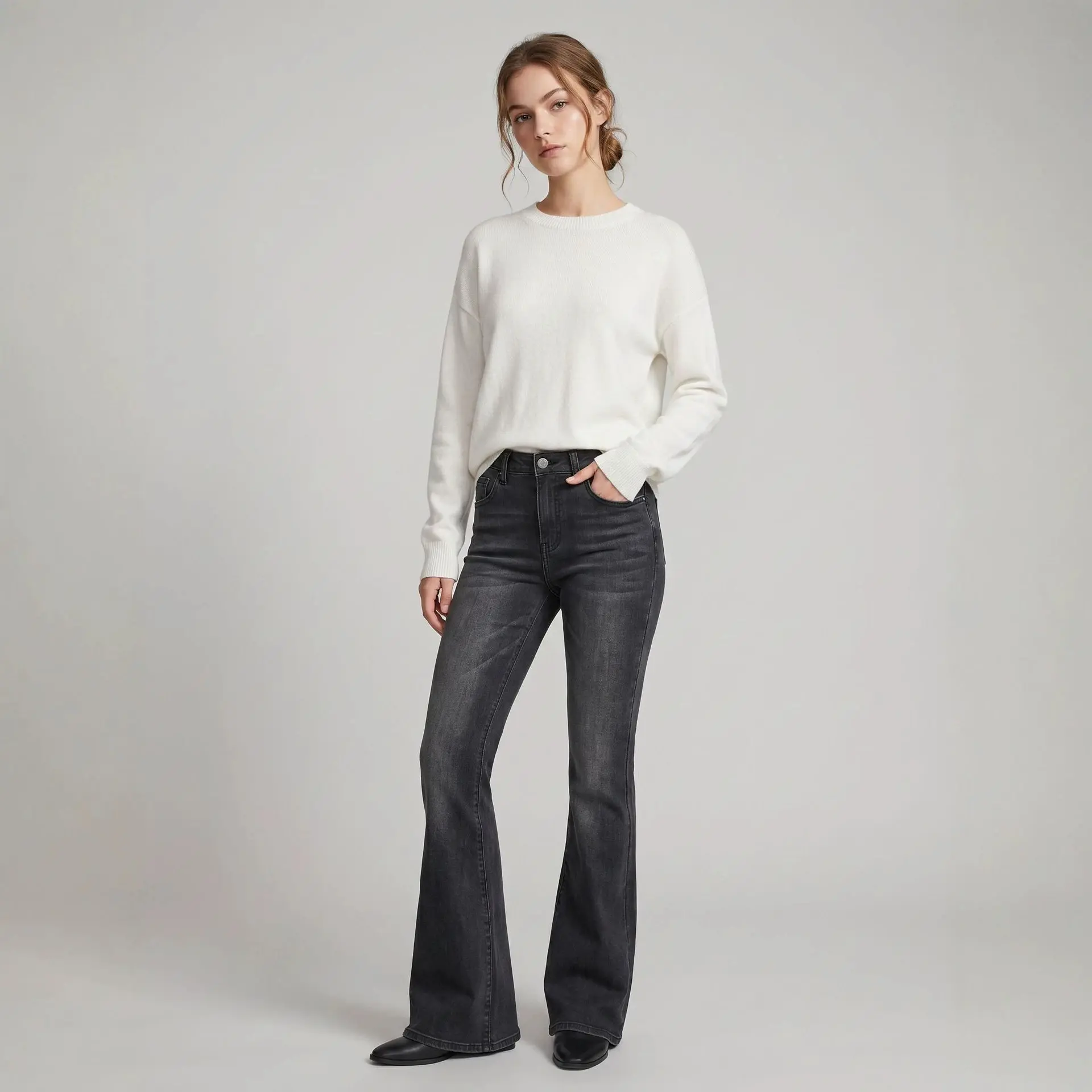High-waisted, Slim-fit, Slightly Flared Womens Jeans