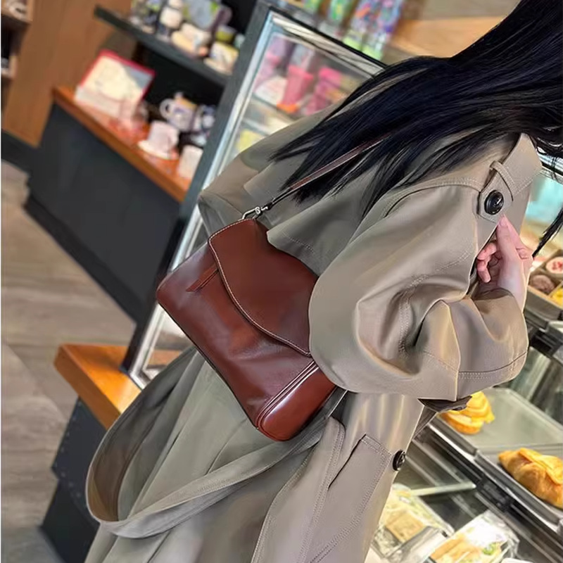 Leather Crossbody Shoulder Bag, picture 5 of 7