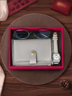 Vintage Women's Quartz Watch With Wallet Glasses Gift Set Box - White - View 1