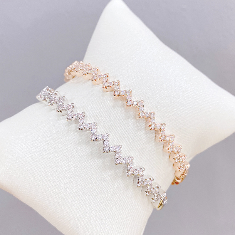 Adjustable Pull-out Elegant Fashion Micro Inlaid Zircon Women's Bracelet