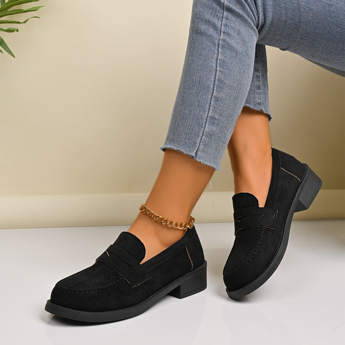 British-style Low-top Vintage Suede Shoes