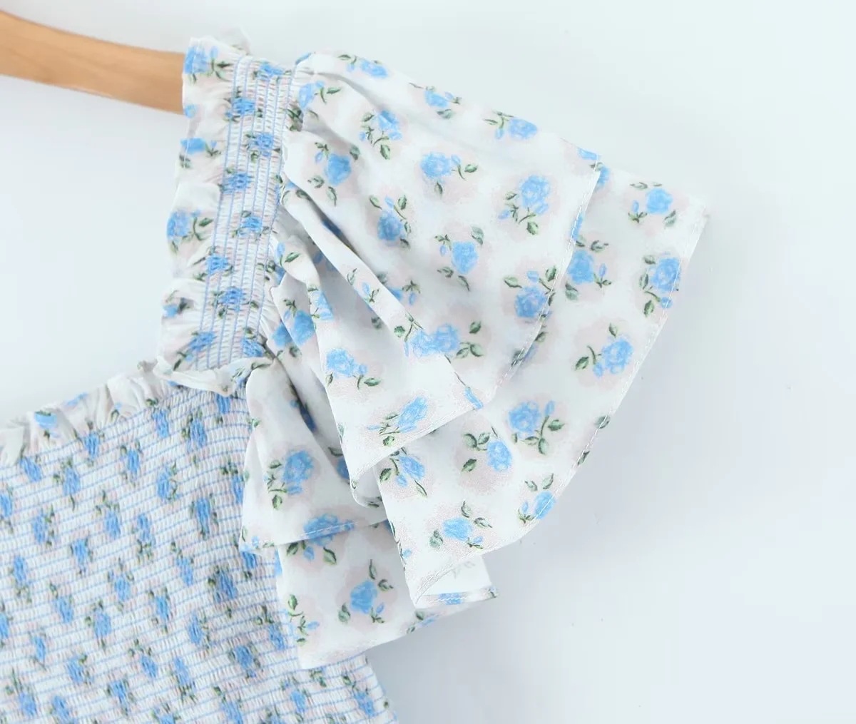 Flounced Sleeve Ruffled Blue Floral Elastic Top And Skirt Suit