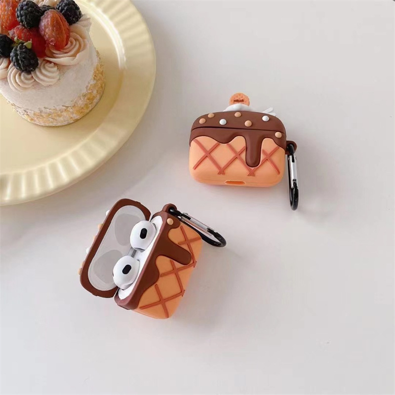 Chocolate Cream Cake Wireless Earphone Case - Image 7