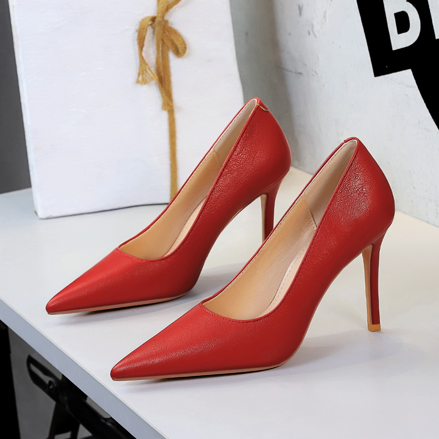 Women's Pointed Toe Stiletto High Heels - Elegant European Style Pumps for Office Work and Party Occasions Comfortable Fit
