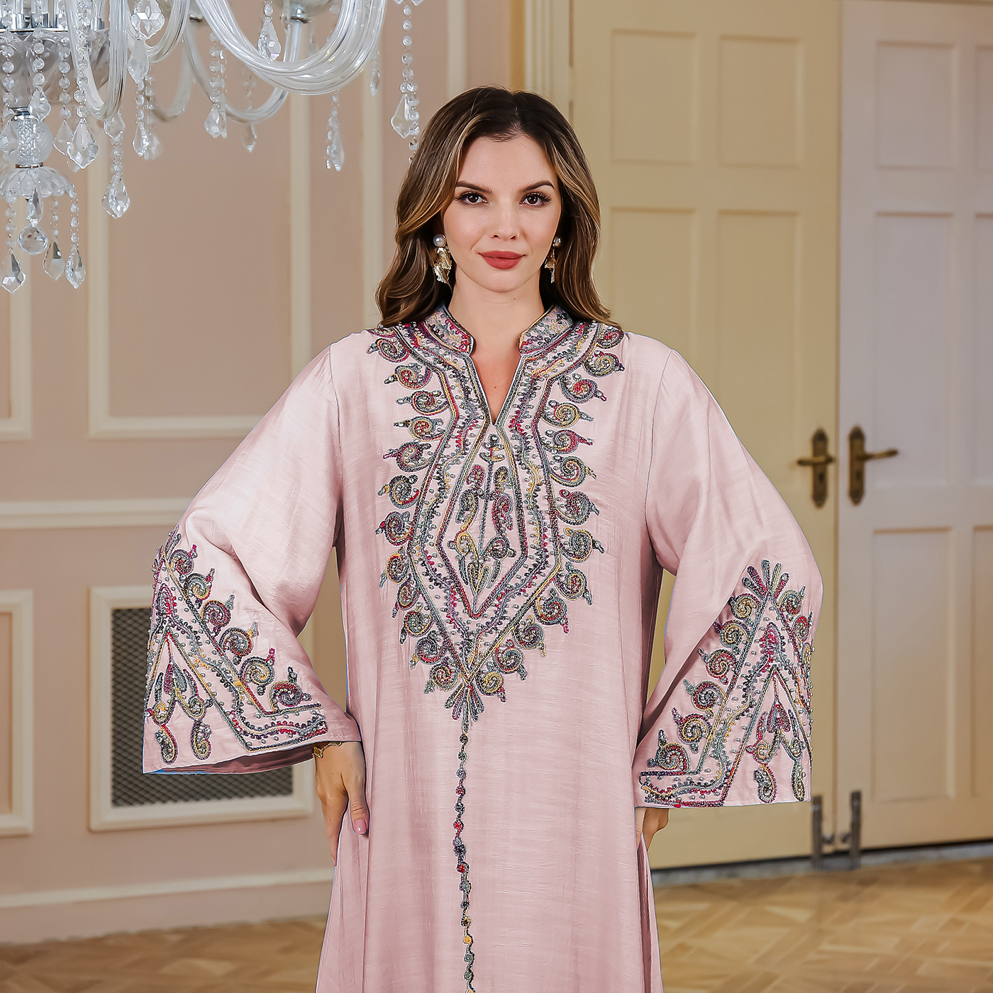 Title 7, Middle East Saudi Muslim Rope Embroidered Robe ...