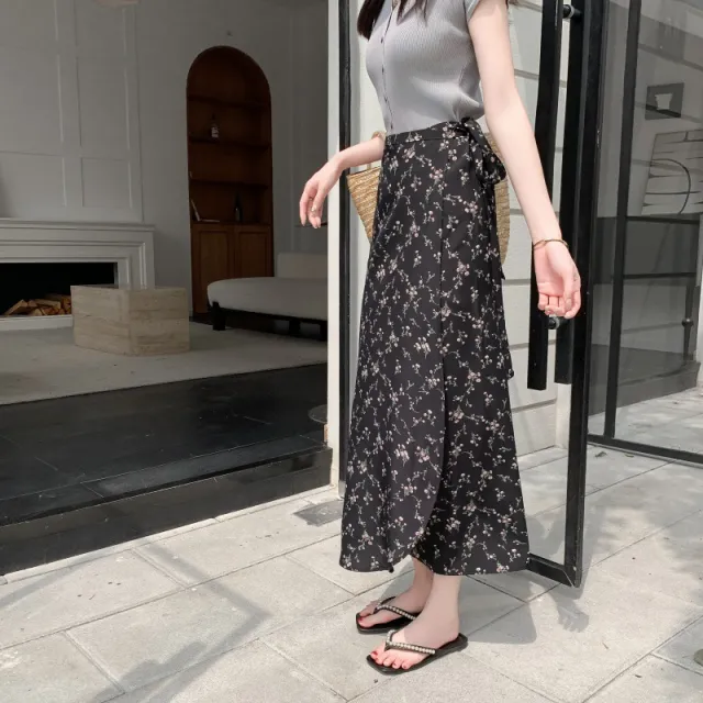 Real Shot Sun proof Floral Skirt With Various Colors 8548 Black Rhyme Light Dance - Shop at LoveMi