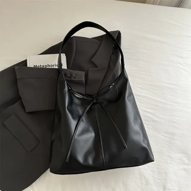 Fashionable Stylish Shoulder Texture Large Capacity Niche Design Bag Black - Shop at LoveMi