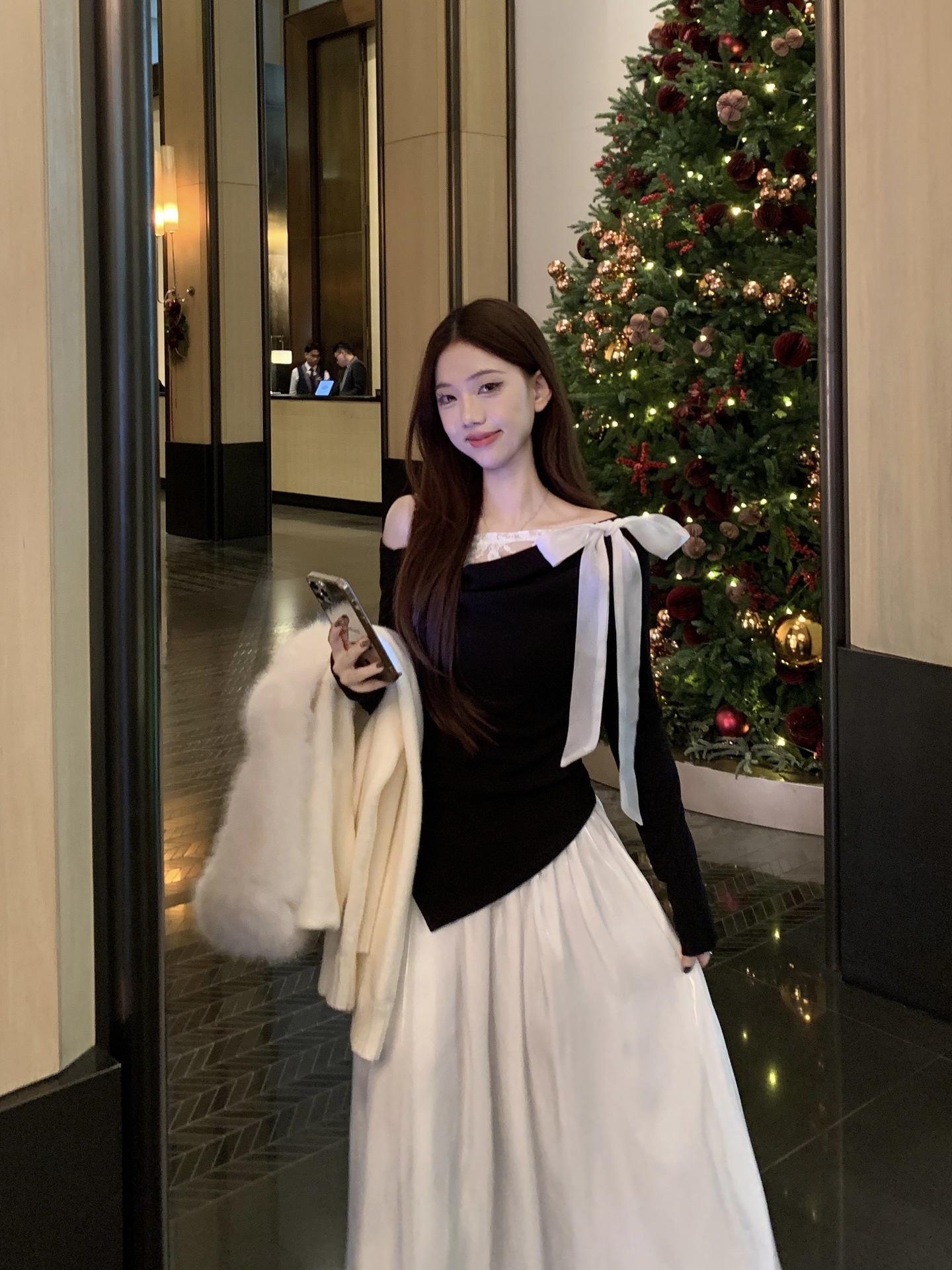 Autumn And Winter Temperament Lace Stitching Coat