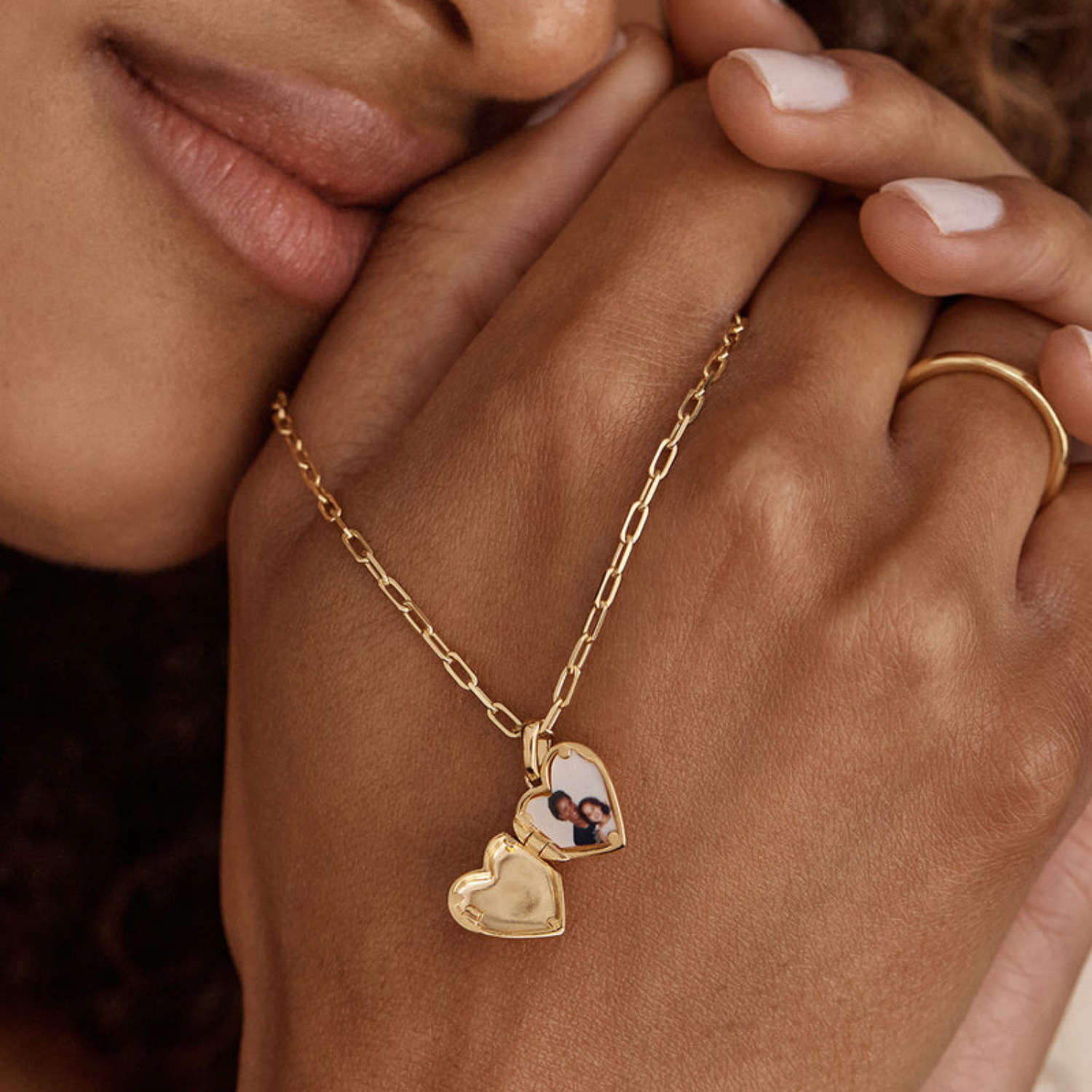 Open And Close Fashion Simple Zircon Love Necklace