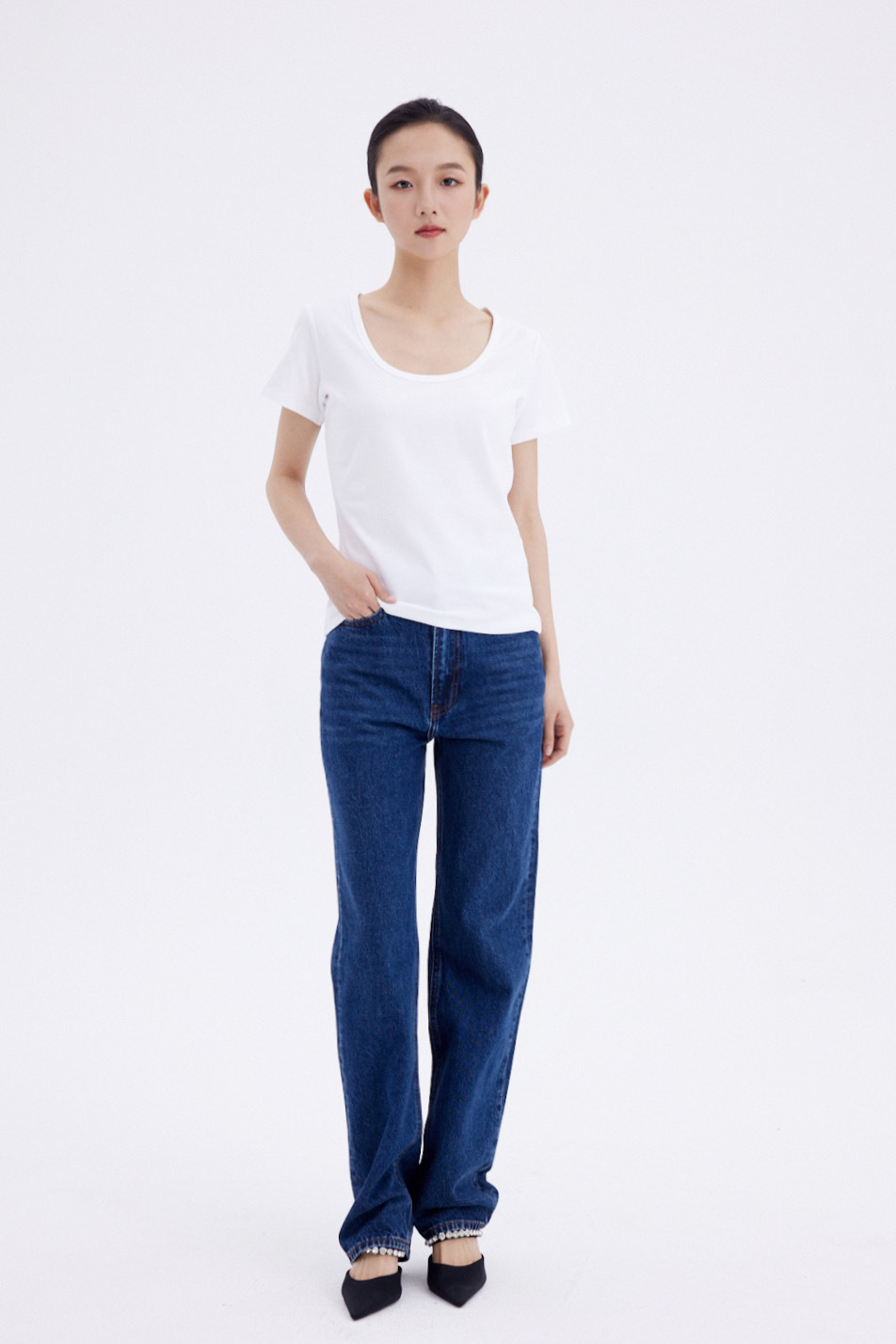 Title 13, Schlichte Damen Jeans in Dunkelblau mit geradem...